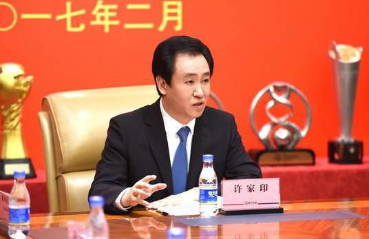 目前尤文在国际足联的积分系数为52，那不勒斯为42。